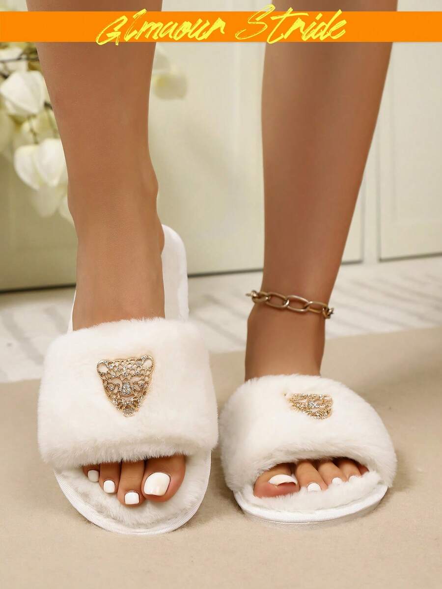Dép lê hở mũi, không gót, đính đá vàng lấp lánh, điểm nhấn họa tiết da báo, chất liệu lông mềm mại màu trắng. - trắng - Xem 1