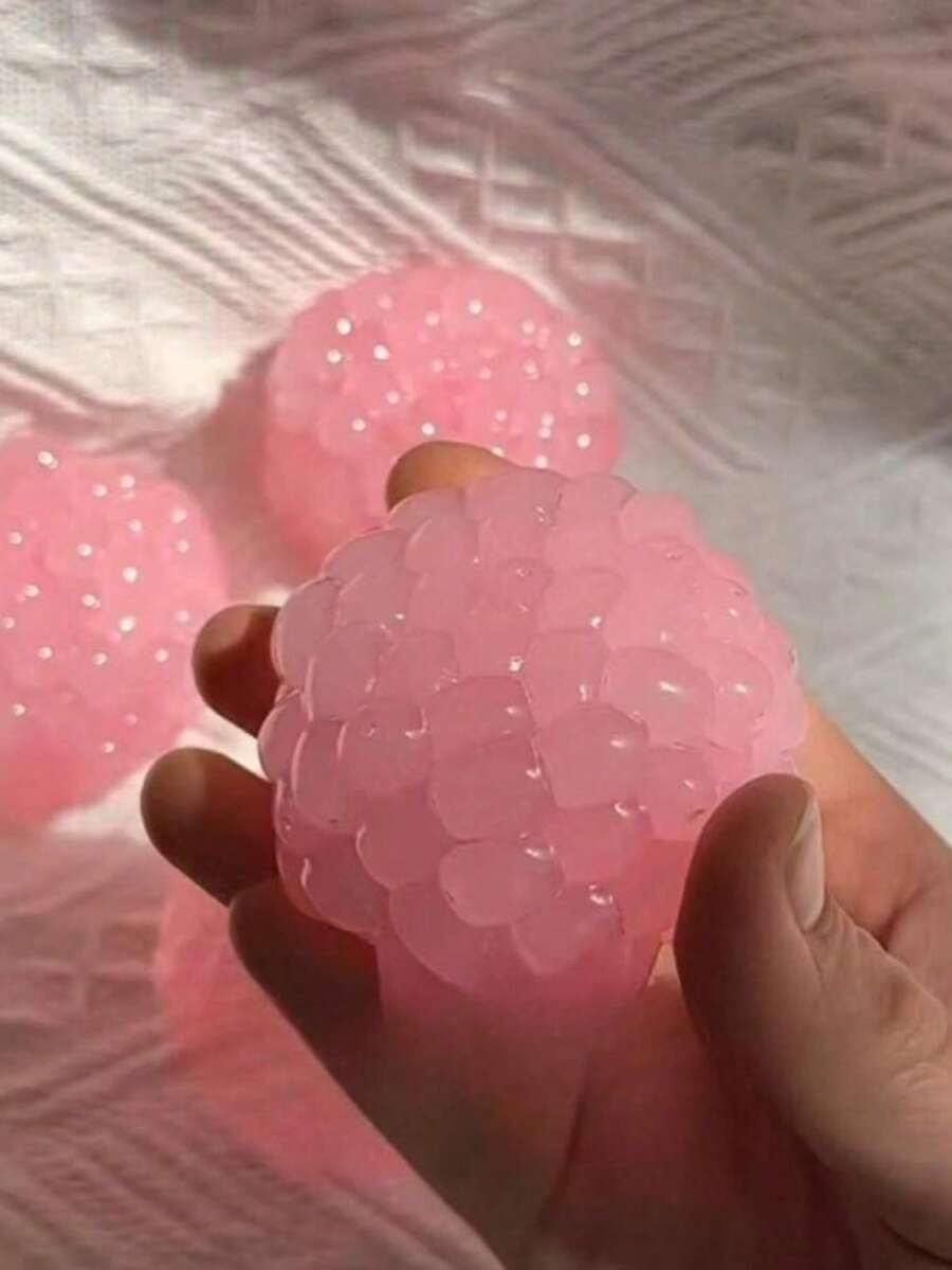 1pcs Soft Moldable Pink Grape Mochi Squishy Toy Ultra Thin Chewy Texture Handheld Stress Relief Fidget Gadget Comfortable Tactile Experience For Anxiety Relief Mood Relaxation And Daily Leisure Lightweight Easy To Carry For Home Office Desktop Decor And Travel Use High Elastic Durable Material Ideal Gift Choice For Festival Birthday Holiday Party And Daily Surprise Adult Oriented Practical Sensory Decompression Toy With Lovely Appearance Unique Squeeze Design For Effective Pressure Reduction And Emotional Soothing - 彩色 - 查看 1
