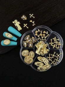 这款7格35件套美甲贴包含心形、十字架、图案等多种设计，满足日常美甲需求。采用简约奢华的欧美风格，提供3D立体、简约且用途广泛的DIY美甲装饰。另有多种时尚、简约、百搭的Y2K风格美甲配件可供选择。 - 彩色 - 查看 5