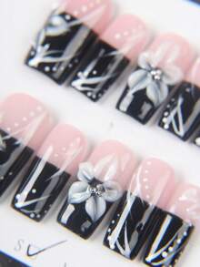 Set de 10 piezas de arte de uñas estilo Y2K Hiphop hecho a mano, que incluye pegatinas de manicura francesa nude y negra, calcomanías de uñas florales 3D y pegatinas de uñas acrílicas con cuentas doradas. Adecuado para damas y niñas para fiestas, uso diario y regalos de uñas - Negro - Ver 3