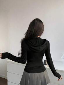 Sudadera con capucha, cordón ajustable en la cintura, diseño con cremallera, bolsillos, longitud corta y ajustada, mangas largas para mujer.Chaqueta con capucha y mangas largas. - Negro - Ver 5