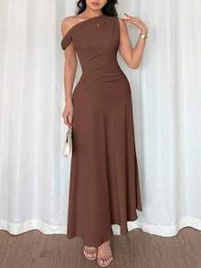 Vestido de cóctel elegante de estilo francés bohemio y chic con detalles de volantes, cuello asimétrico y silueta de línea A en color verde macaron, ideal para vacaciones, días festivos, graduación, citas - Cafetería - Ver 5