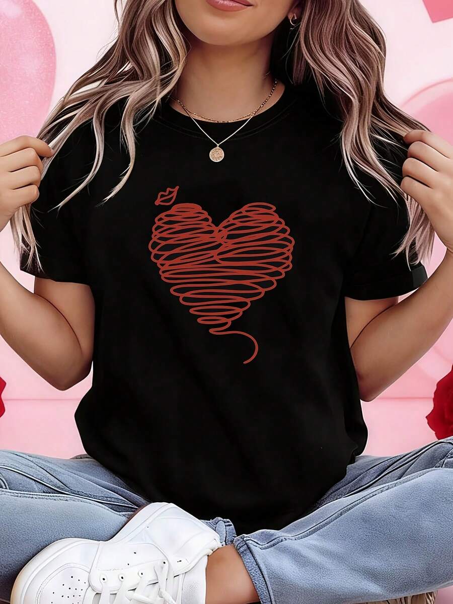 Women's T-Shirts, Oversized T-Shirt - Black Short-Sleeved Top With Round Neck And Minimalist Artistic Print Of Heart And Love Lines, Soft Casual Outfit, Elegant Blouse For Valentine's Day For Curvy Women. - 黑色 - 查看 1