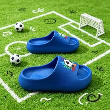 Sandalias deslizantes para niños con estampado de fútbol de salpicaduras de colores, ligeras de EVA, transpirables y antideslizantes, pantuflas de ducha para niños y niñas - Azul - Ver 8