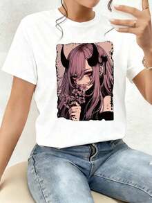 Illustration Of A Girl With Dark Horns, A Deep Gaze, And Flowers In Her Hands, Symbolizing The Blend Of Beauty And Mystery, The Duality Of The Soul And Inner Nature. Women's T-Shirt, 100% Soft, Comfortable, And Fashionable Cotton. Comfortable Clothing. - 白色 - 查看 1