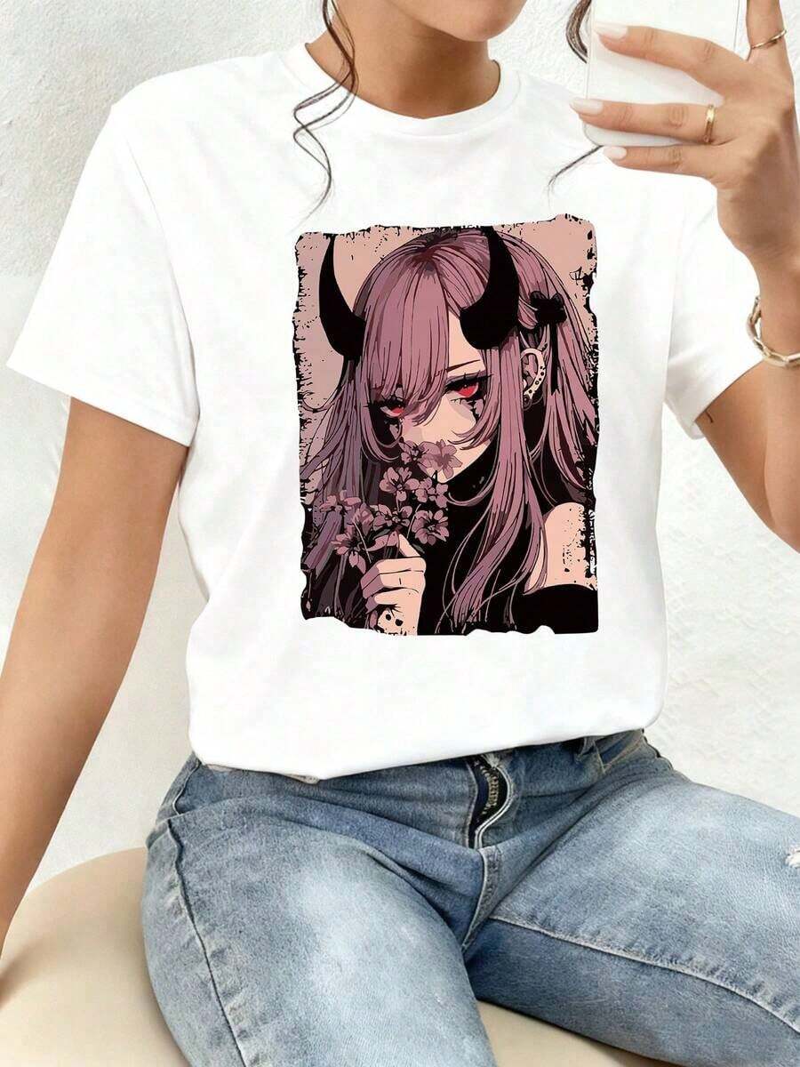 Illustration Of A Girl With Dark Horns, A Deep Gaze, And Flowers In Her Hands, Symbolizing The Blend Of Beauty And Mystery, The Duality Of The Soul And Inner Nature. Women's T-Shirt, 100% Soft, Comfortable, And Fashionable Cotton. Comfortable Clothing. - 白色 - 查看 1