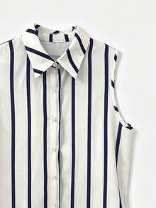 Bộ đồ hai mảnh phong cách Bohemian dành cho nữ, gồm áo không tay kẻ sọc và quần short, chất liệu hơi xuyên thấu, không co giãn. - Màu xanh hải quân - Xem 3