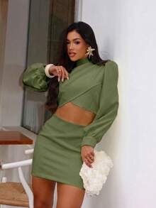 Women's Tailored Elegant Set: Cropped Top With Long Puff Sleeves And Short High-Waisted Skirt. Sophisticated Party/Versatile Evening Wear. Sizes: P(38) M(40) G(42) GG(44) - 苔綠色 - 查看 2
