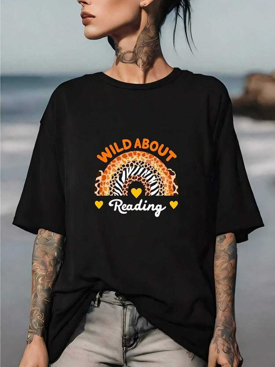 Camiseta de Mujer "Wild About Reading" - Regalo Original para Amantes de los Libros con Estampado de Leopardo, Manga Corta, Cuello Redondo, Estilo Casual, Cómoda y Adecuada para Amantes de los Libros, Reuniones Familiares y Atuendos Informales, Idea de Regalo Novedosa para Lectores. - Negro - Ver 1