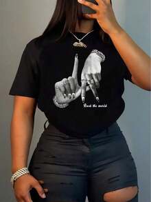 Women's Blouses. Women's Fitted Black T-Shirt, Printed With White Gestures And The Slogan "On World" - Casual Short-Sleeved Round Neck Top, With A White Peace Symbol Design, Suitable For Music Lovers And For Casual Wear. - 黑色 - 查看 8