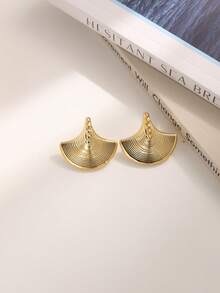 4-16pcs Vintage High-End Metallic Gold Tone Earrings For Women, Multi-Style Design Suitable For Commute, Dating, Versatile, High Polished Gold Plating Craftsmanship, Non-Allergic Material Comfortable Wear, Unlock N Styles In One Set, Best Value - Gold - View 6