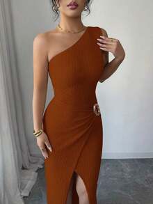 Nuevo vestido maxi de mujer de unicolor y sexy con hombro asimétrico, retorcido y fruncido, con cuello asimétrico, textura de punto y estilo ajustado, con diseño retorcido y con abertura, atuendo elegante para mujer, vestido para fiesta de primavera/verano, vacaciones, San Valentín - Marrón - Ver 6