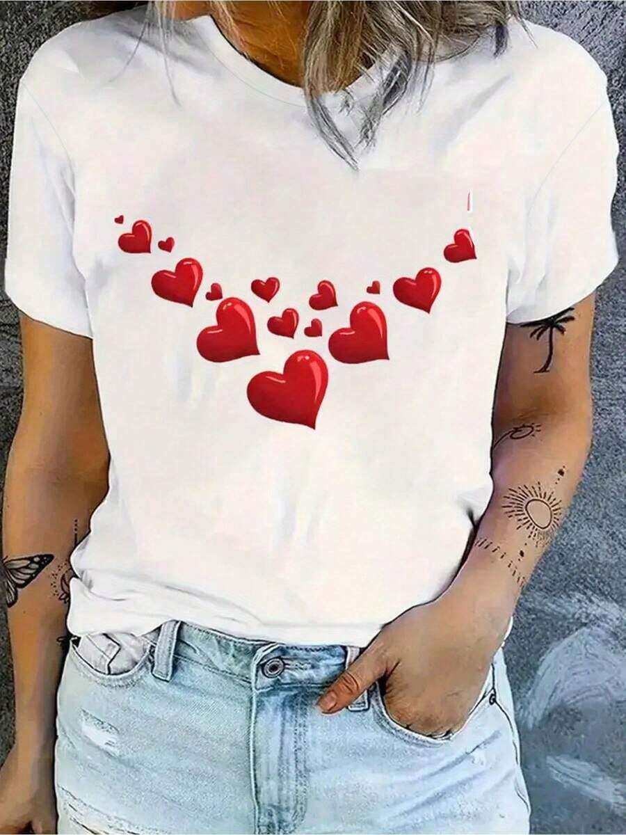 Talla Grande, Camiseta Blanca Elegante para Mujer con Estampado de Corazón Rojo - Cuello Redondo Casual, Manga Corta, Perfecta para Primavera y Verano, Lavable a Máquina, Mezcla, Moda de Verano | Camiseta de cuello redondo | Camiseta de Mujer con Textura Brillante - Blanco - Ver 1