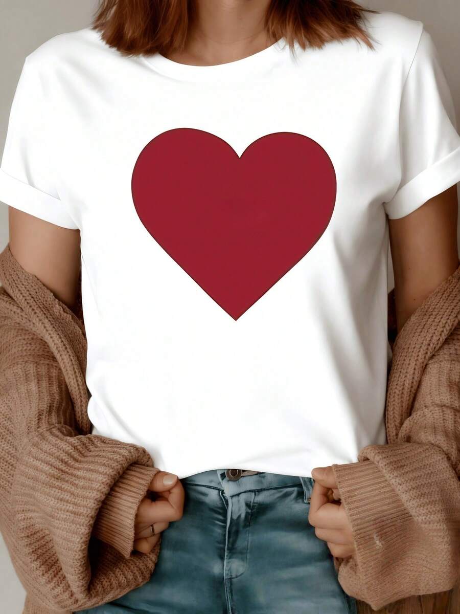 A Large Red Heart Symbolizing The Strength Of Sincere Feelings And Inner Passion, Conveying Positive Energy And Tenderness In Every Glance. A Modern, Casual Women's T-Shirt For Stylish And Comfortable Everyday Wear. - 白色 - 查看 1
