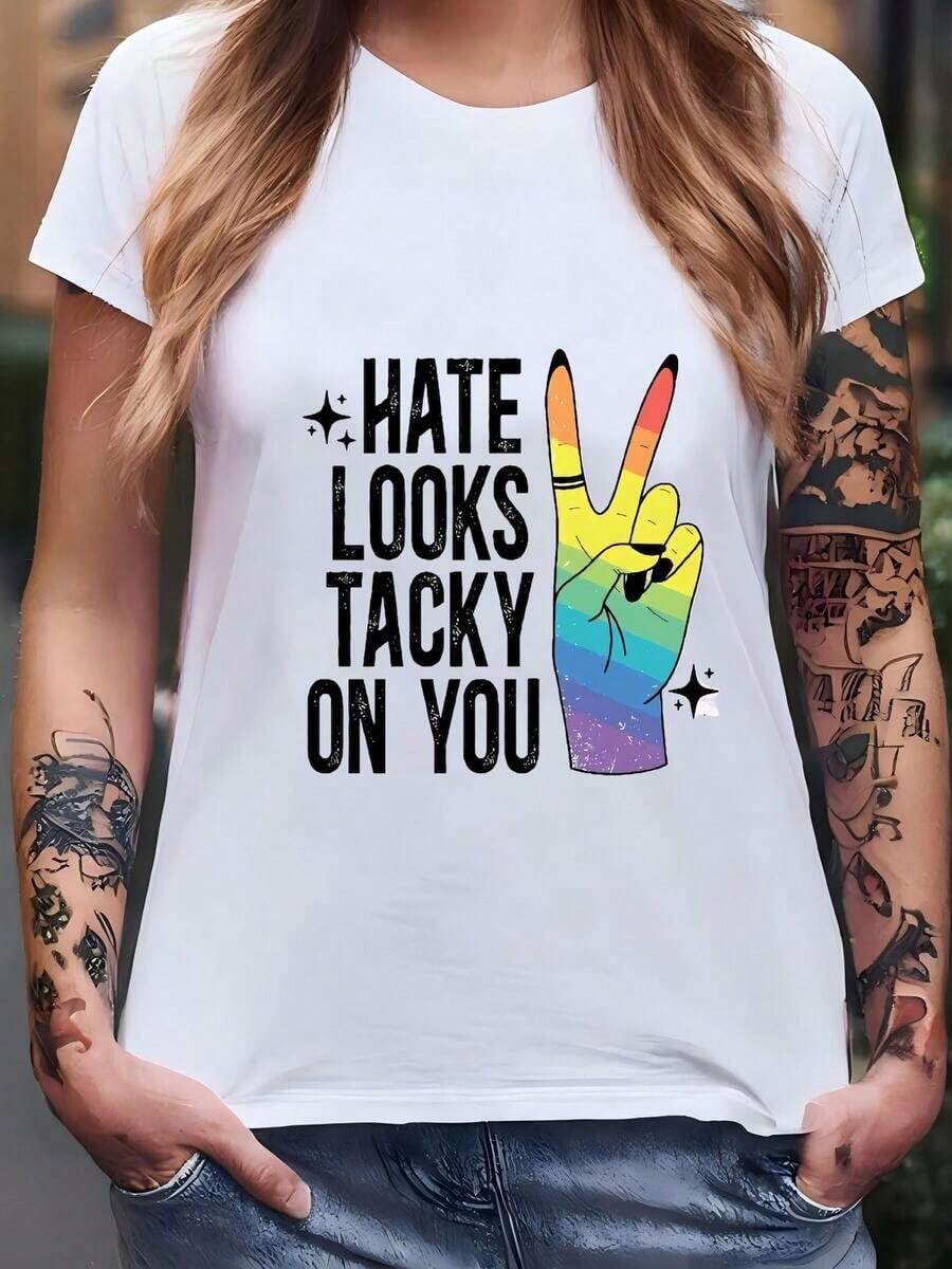 Women's T-Shirt With The Phrase "Hate Is In Bad Taste," Pride Month T-Shirt, LGBT T-Shirt, Trans T-Shirt, Rainbow T-Shirt, Gay Pride T-Shirt, Lesbian T-Shirt - 白色 - 查看 1