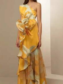 Off-The-Shoulder Dress With A French Retro Print And Exclusive Fitted Waist. - 鵝黃色 - 查看 4