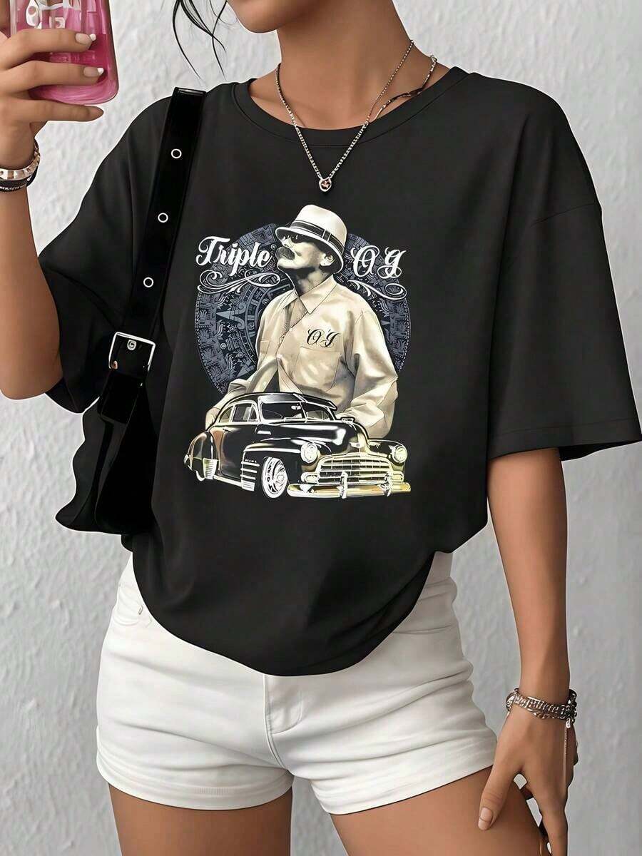 100% Cotton. Illustration Representing Urban Essence With A Classic-Style Female Figure Next To A Vintage Car, Symbolizing Strength And Modern Elegance. Women's 100% Cotton T-Shirt, Comfortable And Casual. Women's Simple Solid Color T-Shirt, Loose And Slim Fit Casual Short Sleeve - 黑色 - 查看 1