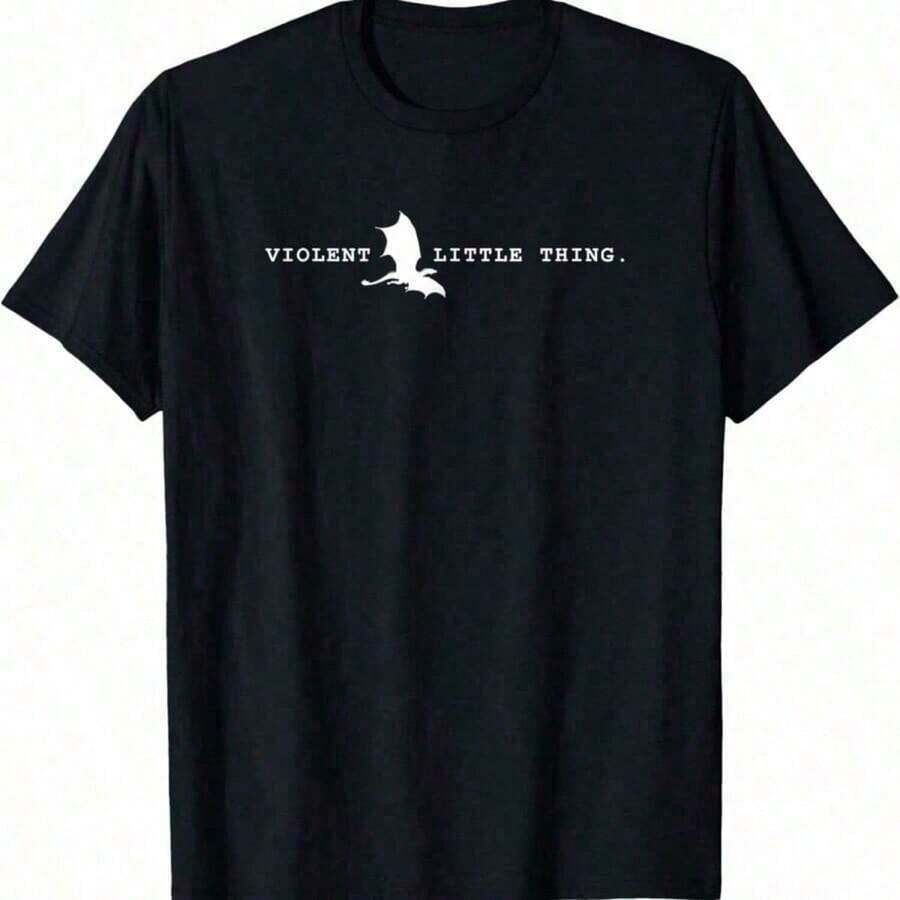 Cute Premium Unisex Casual T-Shirts - Officially Licensed Fourth Wing Merch, Featuring Fourth Wing, Iron Flame, Violet Sorrengail, Sy Reader, Bookish, And Rebecca Yarros. Experience Unmatched Comfort And Durability With Our 220gsm 100% Cotton T-Shirt. Designed For Those Who Value Quality And Substance, This Tee Offers A Structured Fit, A Soft Texture, And Long-Lasting Durability. Perfect For Casual Wear, Layering, Or As An Everyday Essential, It's Breathable Yet Resilient-Your New Favorite Shirt. 2025 - 黑色 2 - 查看 1