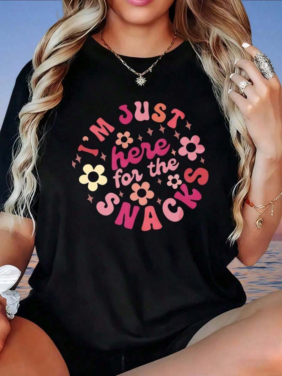 Camiseta Gráfica "Solo Estoy Aquí Por Los Snacks" para Mujer, Top Casual de Verano, Camiseta con Frase Divertida, Diseño Floral Bonito, Camiseta Oversize, Camiseta de Mujer, Camiseta - Negro - Ver 1