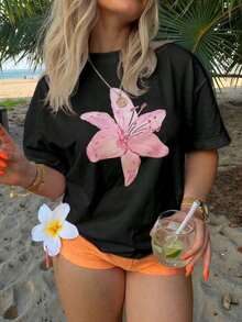 One Piece Of Women's Plus-Size Loose-Fitting T-Shirt, 100% Cotton, With A Watercolor Pink Lily Design, Perfect For Summer Beach Days, Tropical Vacations, And Music Festival Outfits, Creating A Fresh Bohemian Style. Suitable For Spring, Summer, And Autumn. - 黑色 - 查看 1