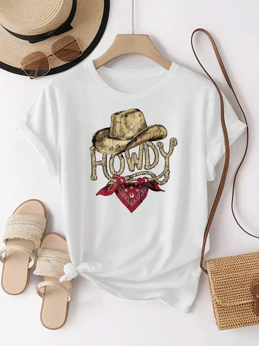 Women's T-Shirt With A Western-Style Print Of A Cowboy Hat And Red Scarf. Casual Short-Sleeve T-Shirt With A Round Neck And Custom Print For Women, Comfortable Top. - 白色 - 查看 1