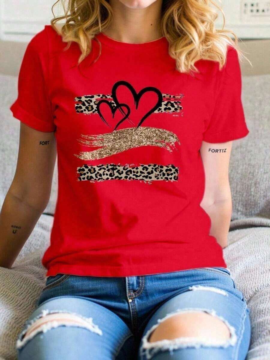 Under The Radar Women's Basic T-Shirt, Crew Neck, Short Sleeve, Heart Graphic Print | Soft Texture | Fortiz-Vintage Street Style Unisex Loose Cotton Short Sleeve Crew Neck T-Shirt - 紅色 - 查看 1