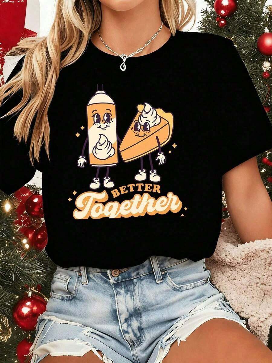 100% Cotton. High-Quality T-Shirt With A Thanksgiving Cake And Whipped Cream Print, Crew Neck, Relaxed Fit, Comfortable And With A Unique Graphic Print. Women's Simple Solid Color T-Shirt, Loose And Slim Fit Casual Short Sleeve - 黑色 - 查看 1