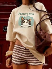 Cute Cat T-Shirt With "Feature Film" Text, Fashionable Short-Sleeved T-Shirt For Spring And Summer 2026, Made In Mexico, 180 Grams. Cartoon Print, Couple Design, Suitable For Indoor Or Outdoor Wear. Crew Neck, Unisex, Ideal For Office And Leisure. One-Pack. - APR-P631577SLNDXZGY609 - 查看 4