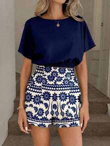 Conjunto de 2 piezas casual y elegante para primavera/verano con blusa de cuello redondo con estampado floral vintage y dobladillo recogido, y shorts con bolsillo con volante en la cintura - Multicolor 2 - Ver 4