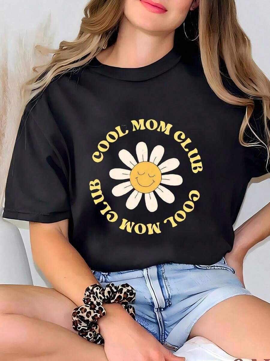 Women's "Cool Mom Club" T-Shirt, T-Shirt For Mom, Mother's Day Gift, Clothes For Mom, Retro T-Shirt For Mom, Gift For Mom, "Mom" T-Shirt. - 黑色 - 查看 1