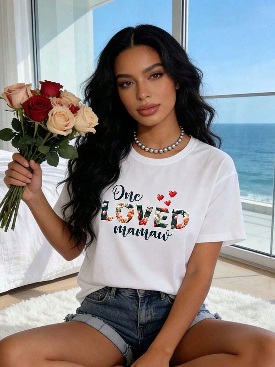 Women's Casual Cotton T-Shirt, Round Neck, Short Sleeve, With "Lovely Loved Mamaw" Graphic Print, Drop Shoulders, Perfect As A Mother's Day Gift - 白色 - 查看 1