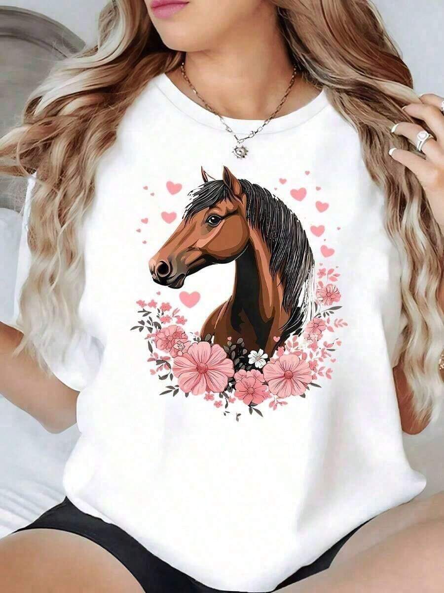 Short-Sleeve T-Shirt. Portrait Of A Noble Horse Surrounded By Pink Flowers And Hearts Symbolizing Strength And Feminine Tenderness. Women's T-Shirt, 220g Cotton. Blouses. Pretty. 100% Cotton. - 白色的 - 查看 1