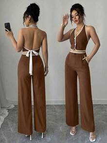 Set de 2 piezas para mujer: Top halter de cuello con recorte de contraste y espalda descubierta, y pantalones con bolsillo - Marrón - Ver 8
