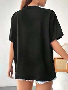 Printed T-Shirt Made Of 180 G/M² Pure Cotton Featuring A Design Of Daria Morgendorffer From "Sick Sad World," A Cartoon Character. Breathable Cotton Fabric With A Comfortable And Soft Knit Texture. Durable And Easy To Care For. Machine Washable. Perfect For Fans Of 90s Cartoons. Stylish. - 黑色 - 查看 6