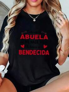 100% Algodón Premium 180g : Camiseta única y divertida con diseño de abuela que dice "Ser una abuela no me hace vieja me hace ser bendecida" ideal para celebrar la maternidad y el amor familiar perfecta para estilo Y2K disponible en talla única.. Ropa de Moda Casual Suave y Transpirable para Diario - Negro - Ver 6