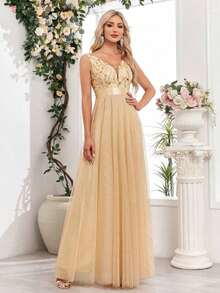 Vestido de dama de honor formal de línea A con escote en V sin mangas, bordado y de malla, vestido de fiesta elegante, vestido de invitado de boda formal, vestido de ceremonia de graduación, vestido de noche de primavera - Dorado - Ver 4