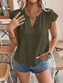 Frenchy Camiseta de algodón de bambú de unicolor de verano con parche de encaje blanco soluble en agua y escote en V. Cómoda y transpirable para uso diario, vacaciones y viajes.Estilo Cottagecore, blanco, temporada de bodas - Verde militar - Ver 4