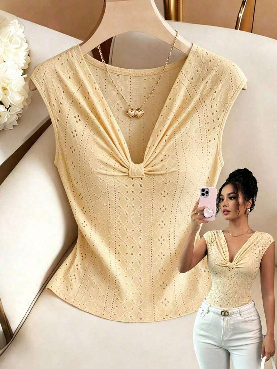 Camiseta de verano para mujer con diseño jacquard de textura ondulada, cuello en V ajustado, mangas cortas que cubren los hombros, estilo francés chic, color rosa, dulce y elegante, juvenil, uso versátil diario - Amarillo claro - Ver 1