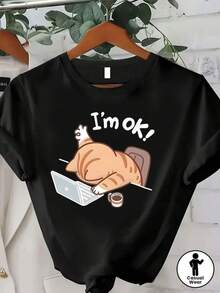 Women's Cotton T-Shirt. Fun And Comfortable T-Shirt With A Cat Resting In Front Of A Computer, Perfect For Pet Lovers And Y2K Style Enthusiasts. Ideal For A Casual And Relaxed Look, And Also Makes A Great Gift For Friends Who Love Cats And Global Pop Culture. 2026 - 黑色 - 查看 1