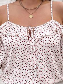 Camiseta romántica con volantes y escote descubierto de corazoncitos para vacaciones, talla grande.Ideal para fiesta casual, picnic o San Valentín. - Blanco - Ver 5