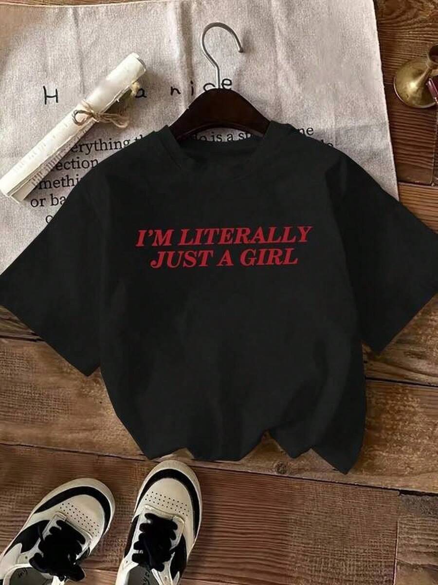 1 Piece Unisex Loose Fit T-Shirt 180g 100% Pure Cotton, Unique T-Shirt With Black Design And Impactful Phrase "I'm Literally Just A Girl" Perfect For Fashion Y2k Highlight Your Style And Personality Ideal For Any Occasion Dare To Wear It And Be The Center Of Attention In The Wardrobe Of The Season - 黑色 - 查看 1