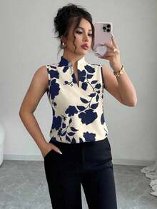 Blusa con cuello en V, estampada y sin mangas con cierre a media altura - Multicolor 4 - Ver 7