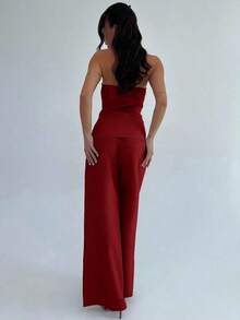Conjunto de 2 piezas para mujer con top bandeau con botones metálicos elegantes y minimalistas, y pantalones anchos de talle alto en caqui, adecuado para la oficina, el ocio y las vacaciones - Burdeos - Ver 2