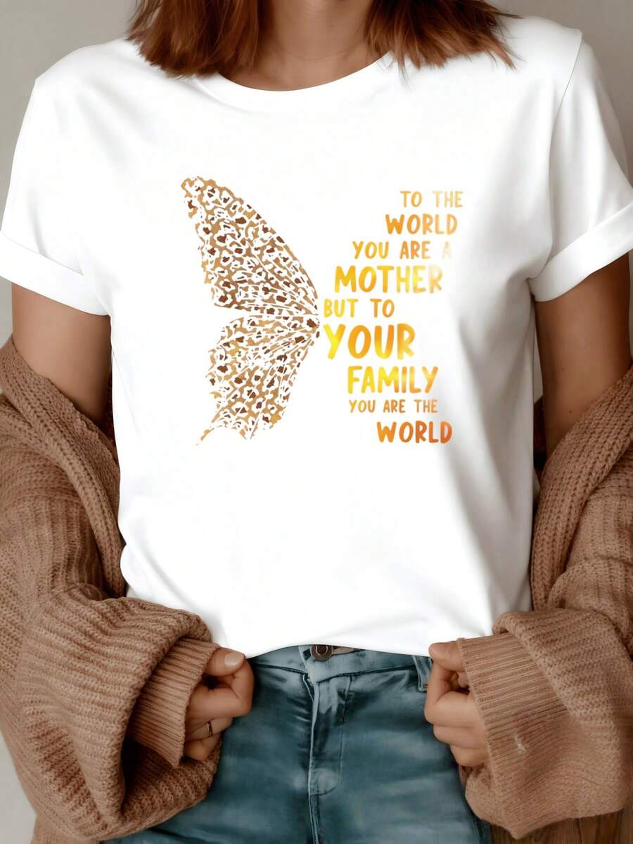 Butterfly Wings With A Leopard Pattern Symbolize Strength, Tenderness, And A Mother's Unconditional Love For Her Family. A Warm And Elegant Representation Of A Modern, Casual Women's T-Shirt. - 白色 - 查看 1