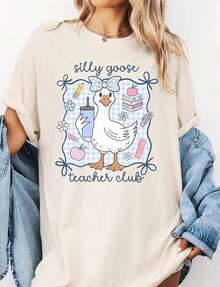 Camiseta Silly Goose Tea, Camiseta de Regreso a Clases, Camiseta de Regalo para Amantes del Té, Camiseta para el Primer Día de Clases, Camiseta Casual Elegante de Regalo para el Té, Ropa de Trabajo, Camiseta Casual Oversize de 80g para Mujer, Camiseta de Algodón 100% de 220G de Alto Gramaje. Con estampado de mariposas, adecuada para niñas y mujeres, camiseta inspiradora de manga corta y cuello redondo, top de verano de estilo estético Y2K, adecuada para actividades al aire libre, familia, trabajo o uso diario casual en la calle. - Blanco - Ver 1