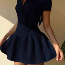 Vestido casual de manga corta de un solo color con volantes en el bajo y abotonadura - Azul marino - Ver 7