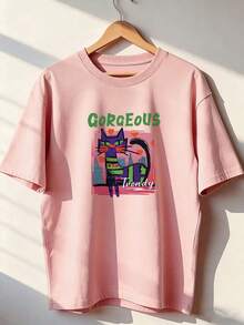 Purple Cat T-Shirt With Art Style And "Gorgeous" Text, Fashionable Short-Sleeve T-Shirt For Spring/Summer 2026, Made In Mexico, 180 Grams. Cartoon Print, Couple Design, Suitable For Indoor Or Outdoor Wear. Crew Neck, Unisex, Ideal For Office And Leisure. One-Pack. - PK-P631577SLNDXZGY612 - 查看 1