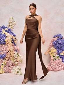 Vestido de dama de honor elegante, romántico, verde, tejido mate, decoración de cinta, hombros descubiertos, sin tirantes, entallado, cola de pez - Marrón - Ver 7
