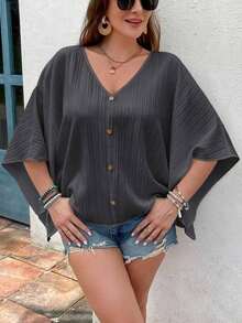 Blusa de manga de murciélago con cuello en V y textura para tallas grandes - Gris Oscuro - Ver 7