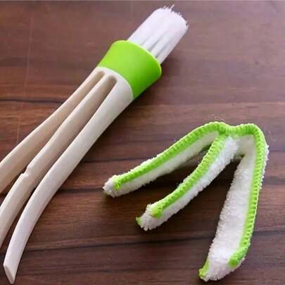 1pc Car Air Vent Cleaning Brush, Soft Bristles Won't Damage Interior Crevices, Specialized For Dust Removal In Vent Corners, Car Interior Cleaning Tool, Household Car Wash & Maintenance Accessory